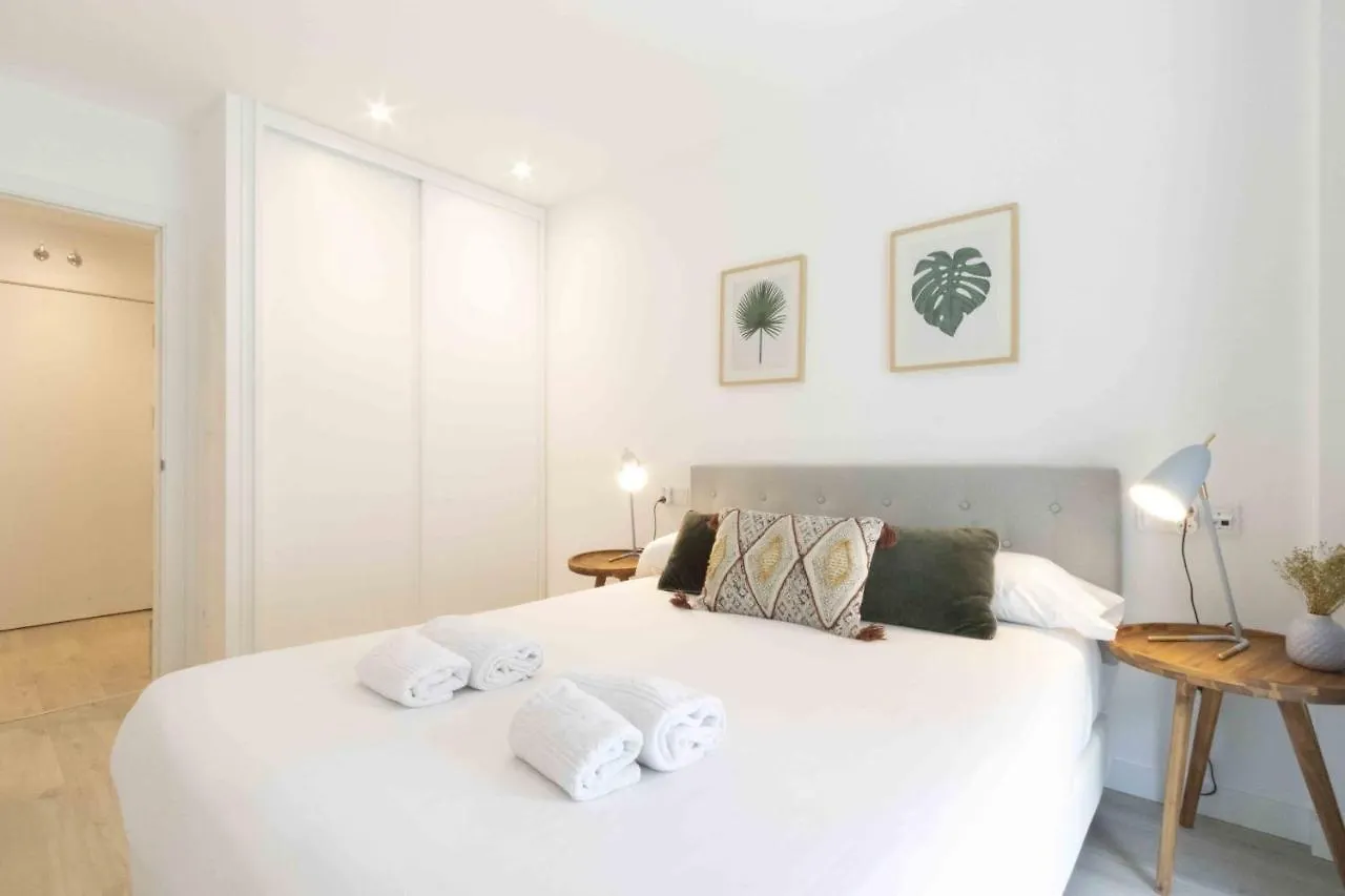 The Rentals Collection - Ilargi San Sebastián Apartment